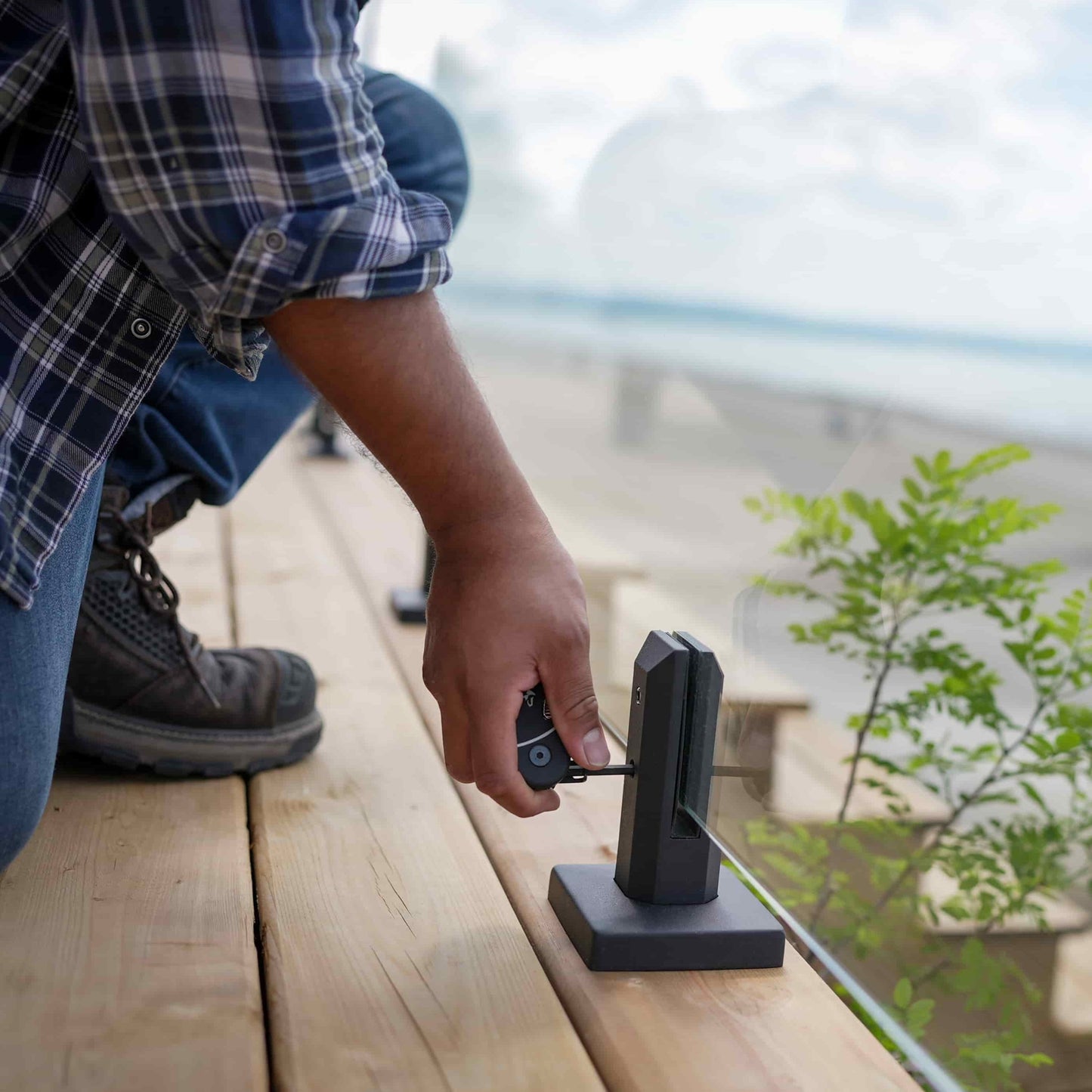 Rampe en verre avec fixation par spigots, idéale pour terrasse ou balcon